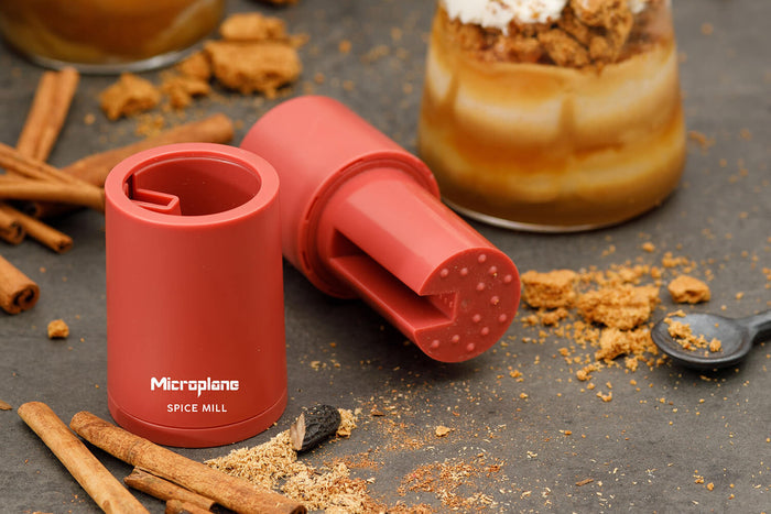 Moulin à épices Microplane 2-en-1 Rose à lèvres
