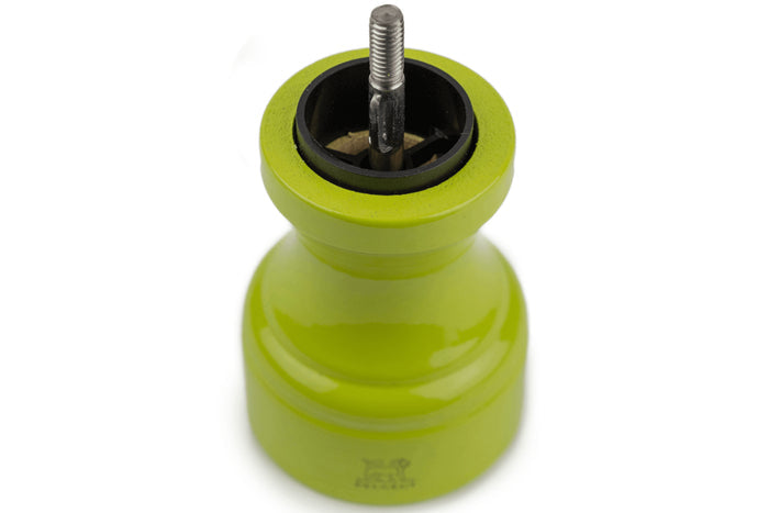 Moulin à poivre manuel Peugeot Bistro en bois de hêtre laqué vert pistache 10cm