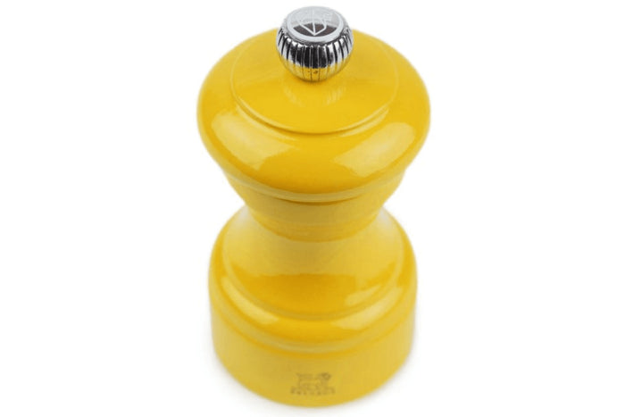 Moulin à sel sec manuel Peugeot Bistro en bois de hêtre laqué jaune safran 10cm