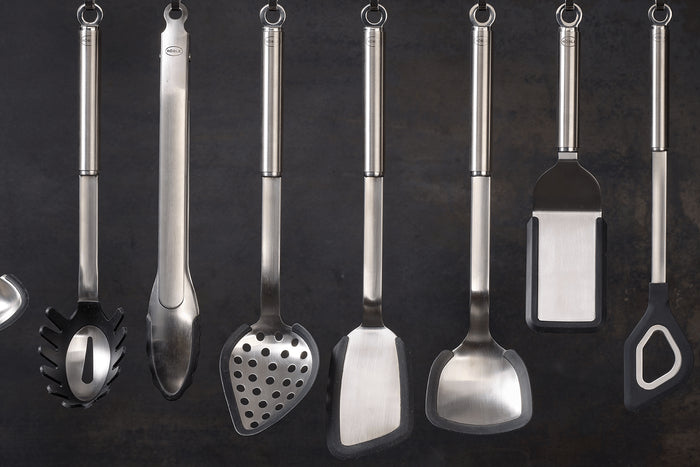 Palette-sandwich coudée Rösle en silicone et acier inoxydable 26cm