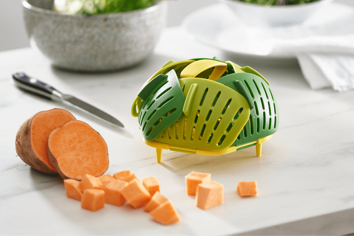 Panier vapeur pliable Joseph Joseph Bloom en silicone vert