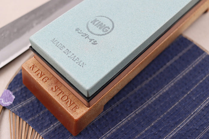 Pierre à aiguiser japonaise King Home Stone double face grains 220/1000 avec support