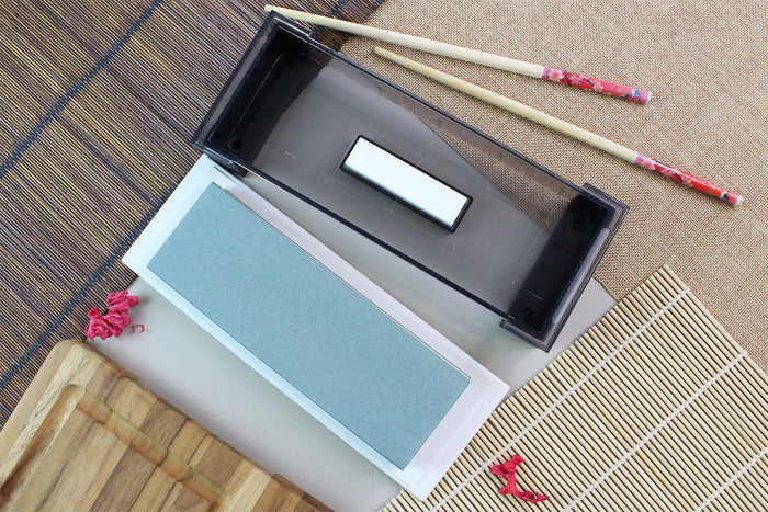 Pierre à aiguiser japonaise Suehiro Cerax céramique grains 180 sur socle