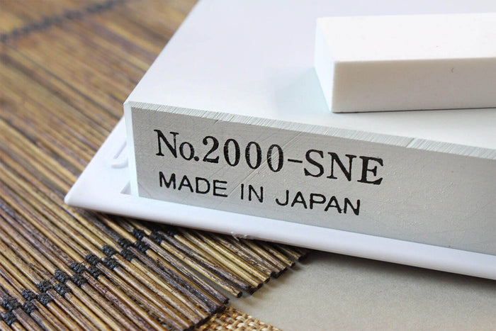 Pierre à aiguiser japonaise Suehiro Debado S 2000SNE - Grains 1500