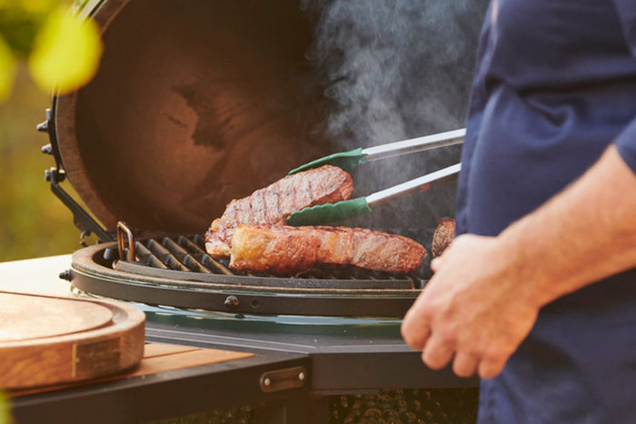 Pince à barbecue Big Green Egg en acier inoxydable et embouts en silicone 40cm