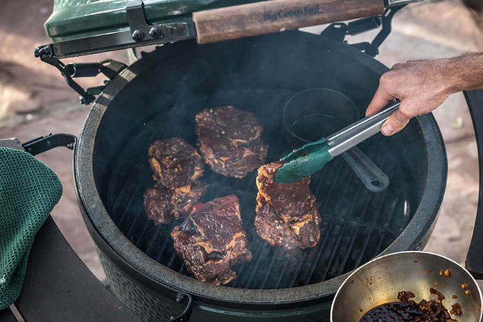 Pince à barbecue Big Green Egg en acier inoxydable et embouts en silicone 40cm