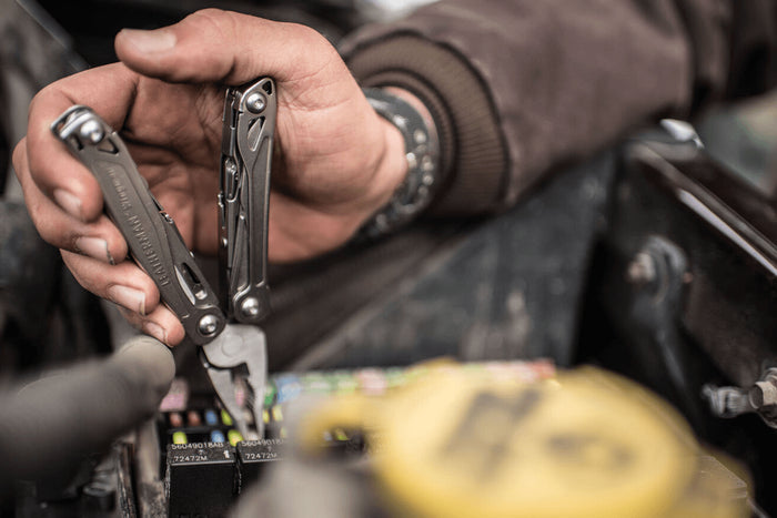 Pince multifonction Leatherman Wingman 832523 14 fonctions + étui nylon
