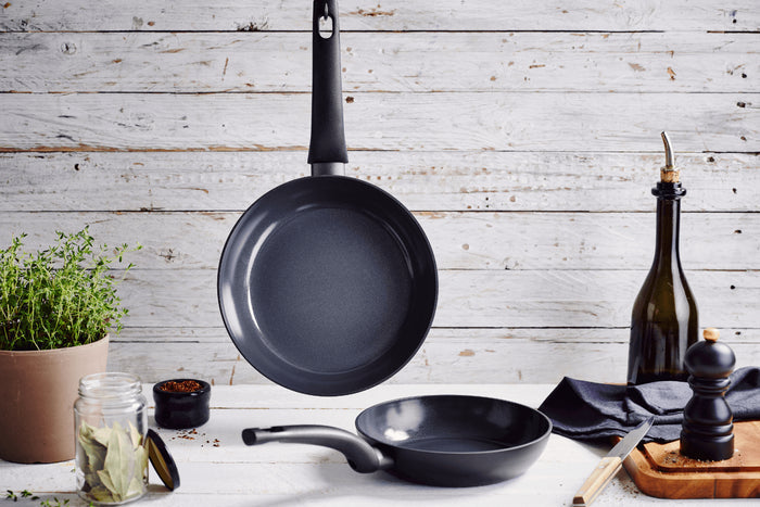 Poêle à frire antiadhérente Beka Kuro en aluminium noir 28cm