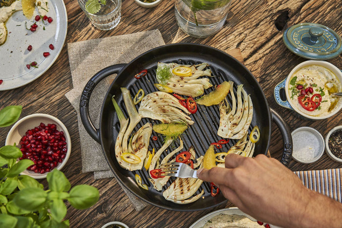 Poêle gril Staub Pure ronde en fonte émaillée noir mat - 26cm