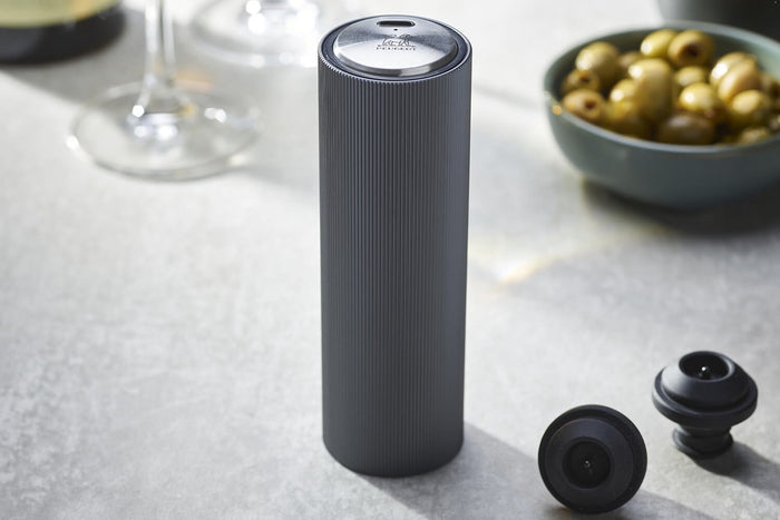 Pompe à vide automatique Peugeot Line Preserve Electric en aluminium 14cm + 2 bouchons