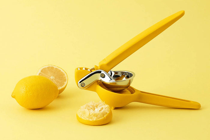 Presse-agrumes Chef'n FreshForce en polymère jaune
