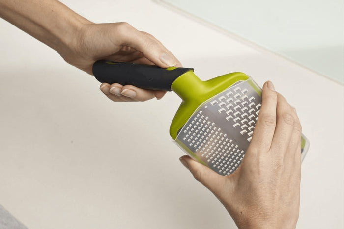 Râpe Joseph Joseph Twist Grater double lames grains épais / grains fins vert