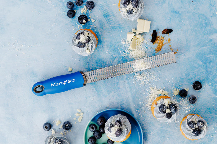 Râpe-Zesteur Microplane Premium Pop of Colour Bleu Myrtille - 20,3cm