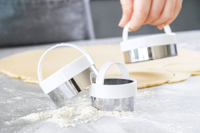 Set de 3 emporte-pièces ronds KitchenCraft en inox avec poignées