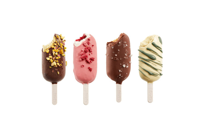Set de 4 moules à glace Lékué Classic Creamy + pot en silicone noir