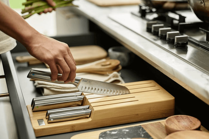 Set de 5 couteaux Joseph Joseph Elevate Steel Knives Bamboo Store + plateau en bambou