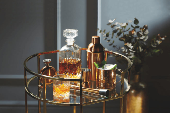 Set de bouteille à whisky Barcraft avec 4 verres taillés