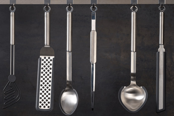 Spatule à crêpes Rösle en silicone noir et acier inoxydable