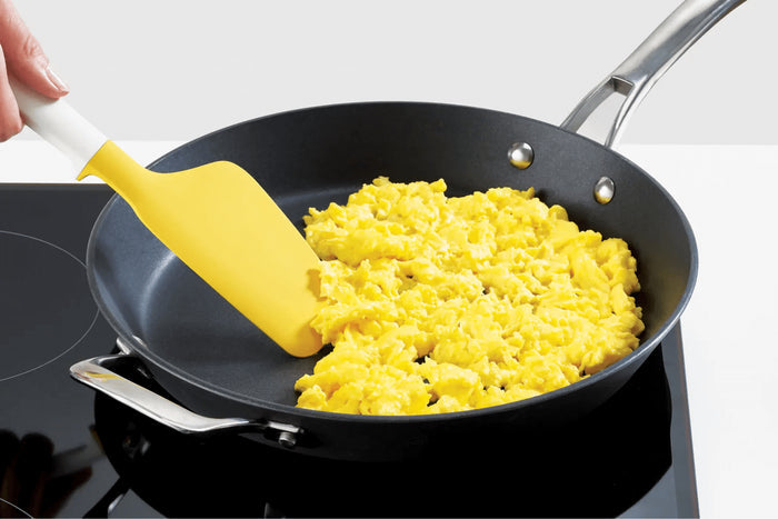 Spatule à oeuf Joseph Joseph Elevate avec reposoir intégré