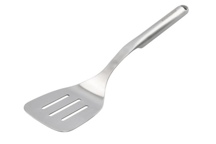 Spatule coudée ajourée Kitchen Aid tout en acier inoxydable