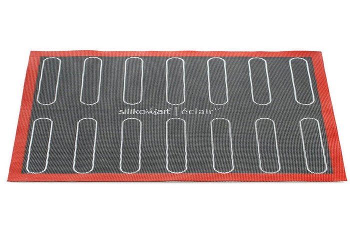 Tapis de cuisson Silikomart éclair et choux en silicone professionnel et fibres de verre micro-perforées 30x40cm