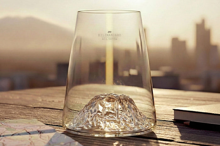 Verre à spiritueux long Alaskan Maker Topographic Kilimanjaro en verre cristallin