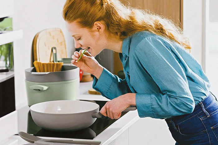 Wok antiadhérent Berghoff Leo Balance Moonmist avec couvercle 28cm