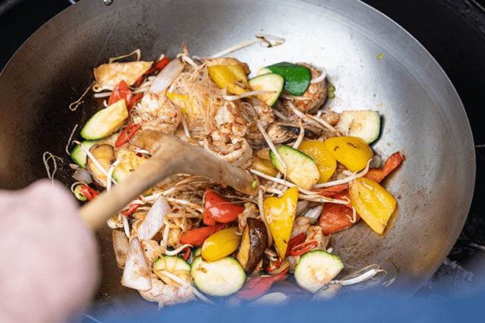 Wok en acier au carbone pour Big Green Egg Large et XLarge 40cm + spatule en bambou